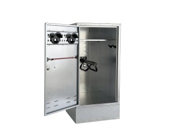 Fahrbarer Sattelschrank